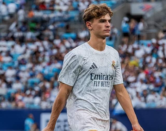 凭借其出色 凭借其出色