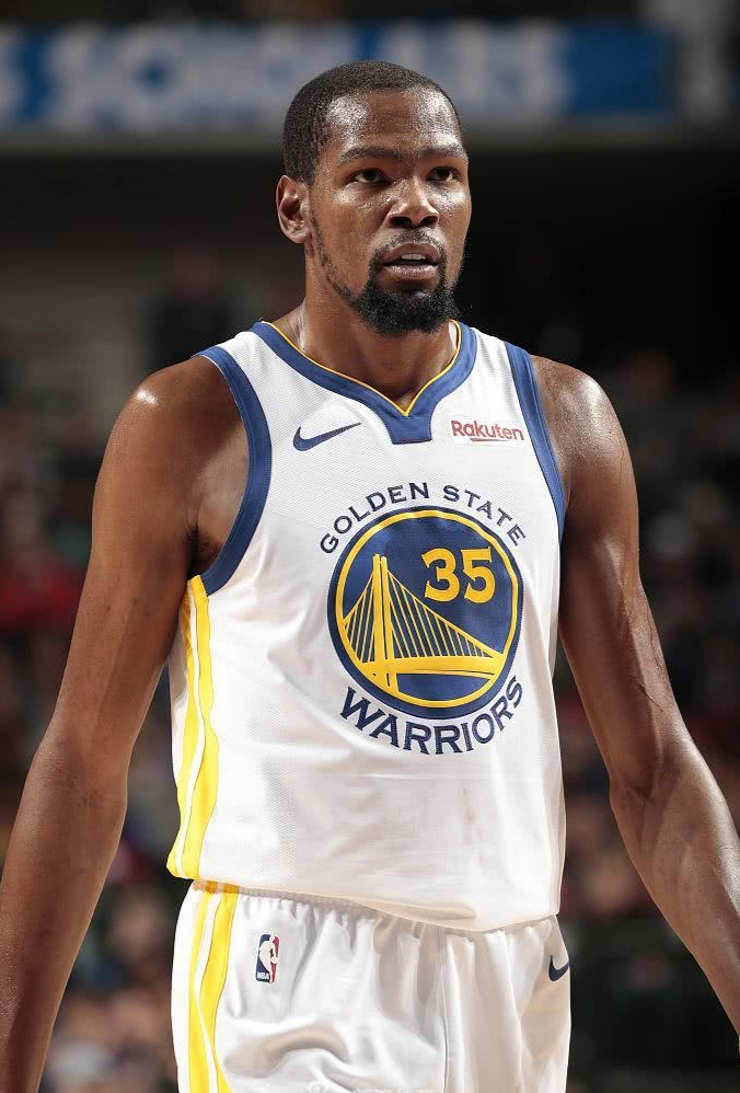 还具备一群 还具备一群